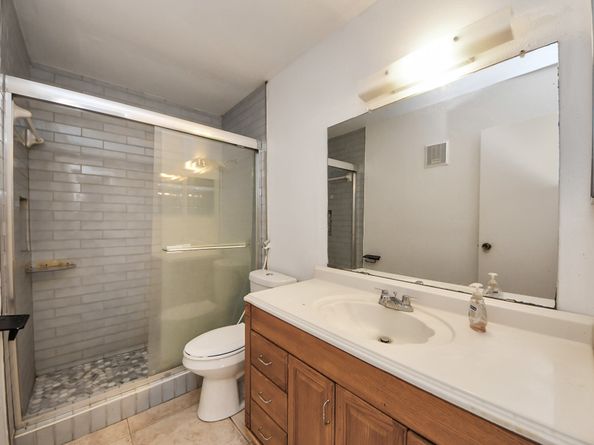 8787 Brae Acres Road 307, Houston TX 77074