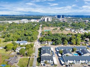 8787 Brae Acres Road 307, Houston TX 77074