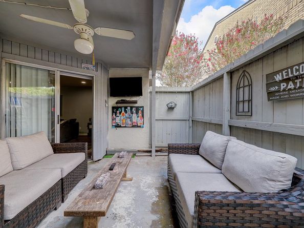 8787 Brae Acres Road 307, Houston TX 77074