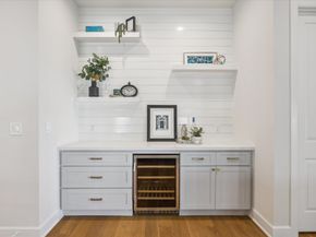 824 Wakefield Drive A, Houston TX 77018