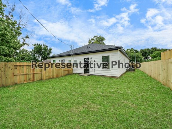 113 Gans Street, Houston TX 77029