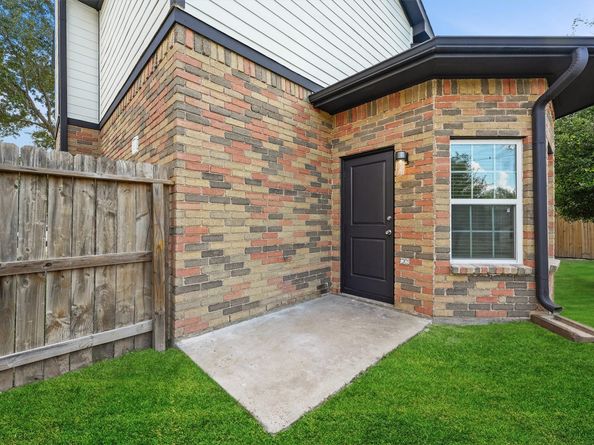 8506 Grand Knolls Drive, Houston TX 77083