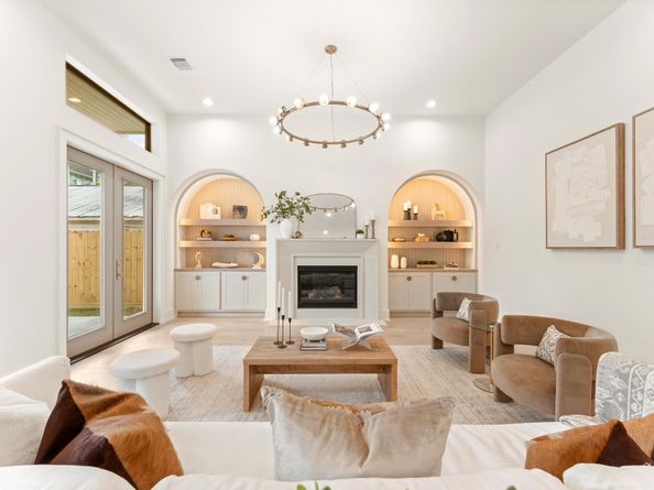 710 E 18th Street, Houston TX 77008