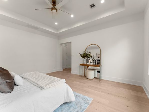 710 E 18th Street, Houston TX 77008