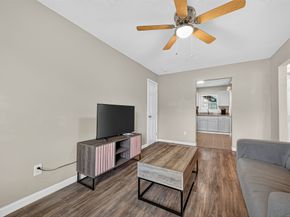 2803 Cleburne Street 4, Houston TX 77004