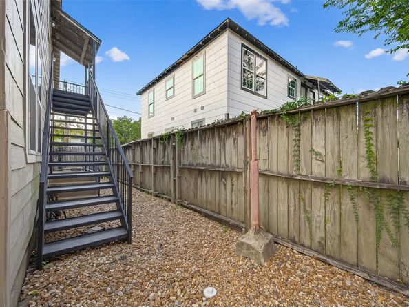2803 Cleburne Street 4, Houston TX 77004