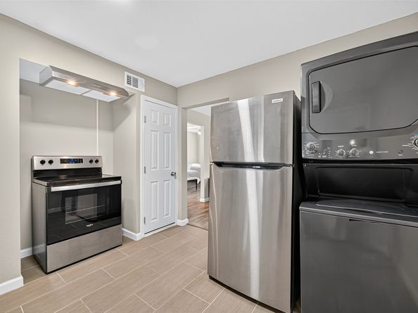2803 Cleburne Street 4, Houston TX 77004