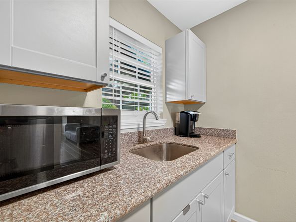 2803 Cleburne Street 4, Houston TX 77004
