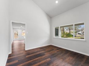 2 Dewthread Court, The Woodlands TX 77380