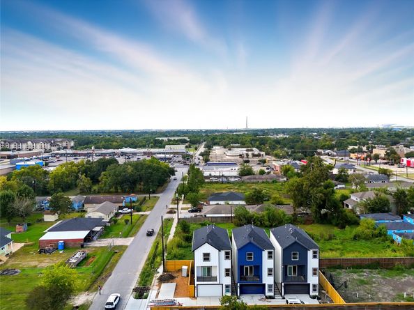 4749 Wilmington Street A, Houston TX 77033