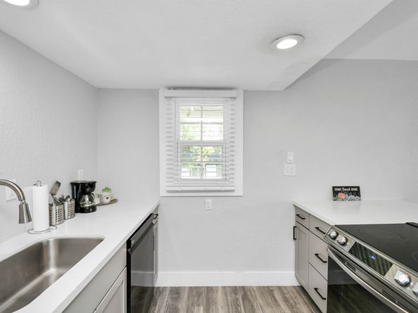 5114 Grantwood Street, Houston TX 77004