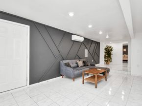 5114 Grantwood Street, Houston TX 77004