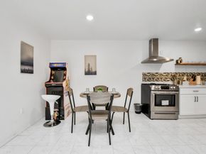 5114 Grantwood Street, Houston TX 77004
