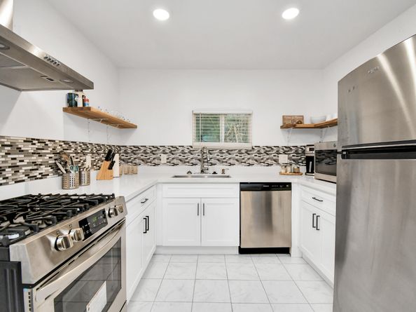 5114 Grantwood Street, Houston TX 77004