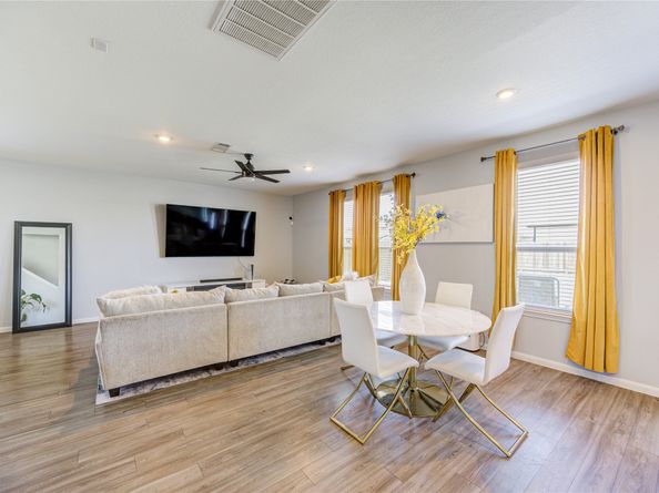 6711 Forbes Run Drive, Houston TX 77075