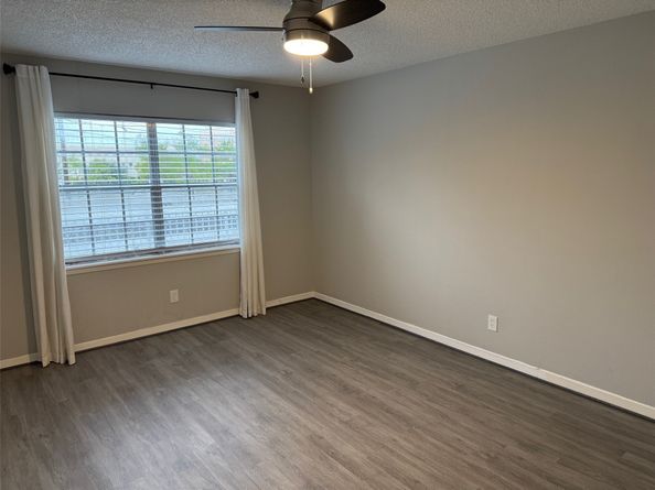 2700 Bellefontaine Street A24, Houston TX 77025