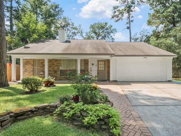 7 Rockridge Court, The Woodlands TX 77381