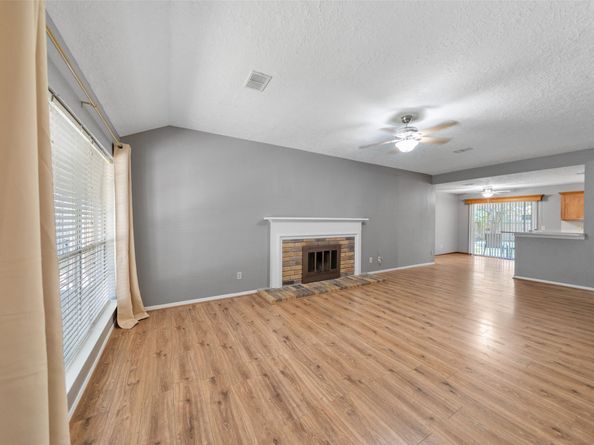 7 Rockridge Court, The Woodlands TX 77381