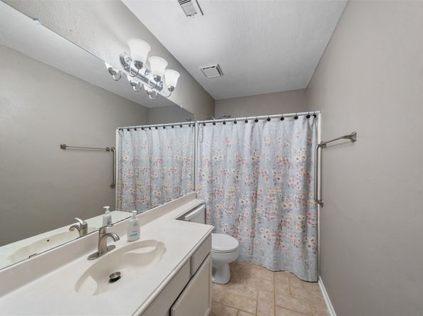 7 Rockridge Court, The Woodlands TX 77381