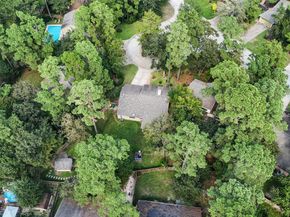 7 Rockridge Court, The Woodlands TX 77381