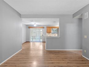 7 Rockridge Court, The Woodlands TX 77381