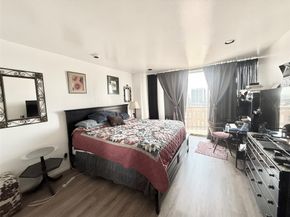 2016 Main Street 1704, Houston TX 77002