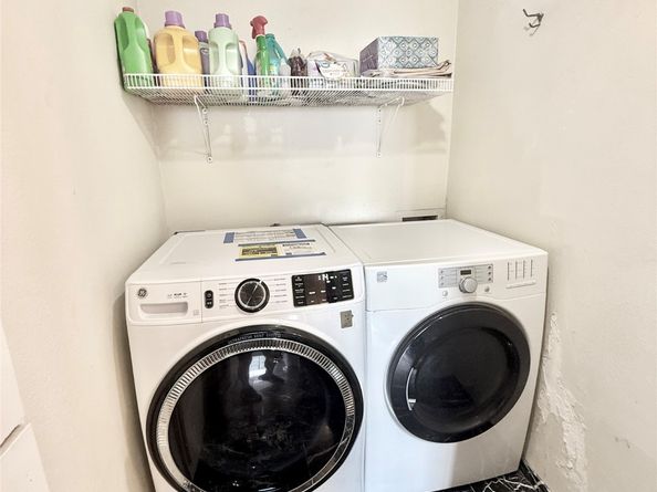 2016 Main Street 1704, Houston TX 77002