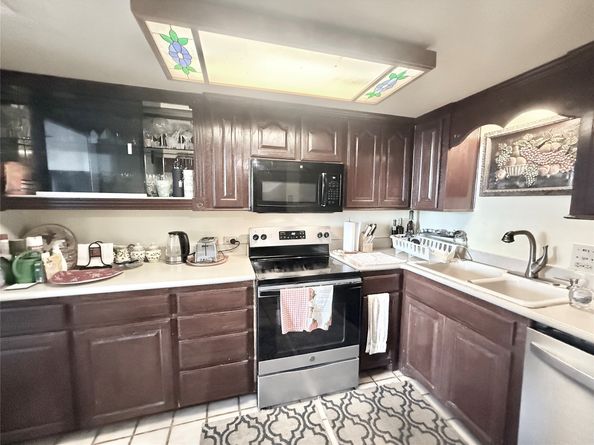 2016 Main Street 1704, Houston TX 77002