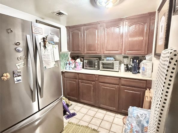 2016 Main Street 1704, Houston TX 77002