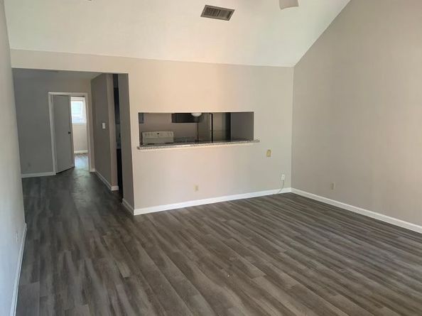 6601 Sands Point Drive 82, Houston TX 77074
