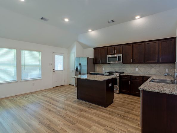 6005 Heritage Creek Lane, Conroe TX 77304