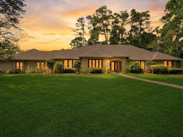 1650 White Oak Creek Drive, Conroe TX 77304
