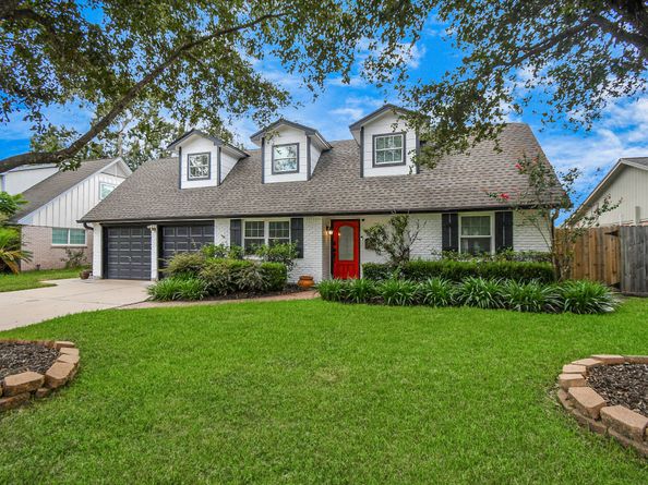 9606 Beverlyhill Street, Houston TX 77063