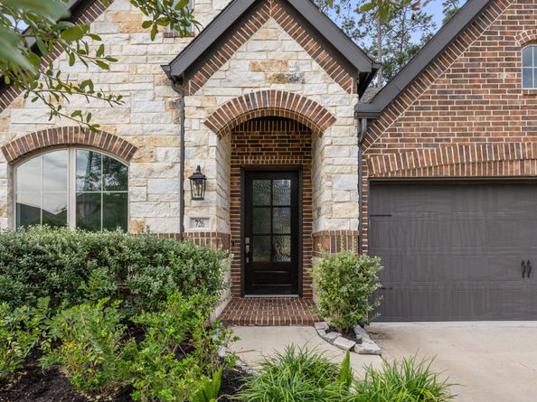 726 Fall Rock Branch Drive, Conroe TX 77304