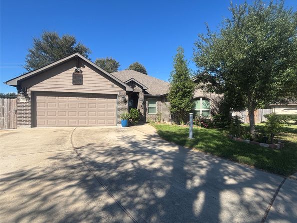 10002 Paintbrush Lane, Sugar Land TX 77498