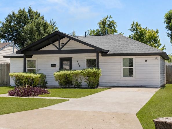 418 Neyland Street, Houston TX 77022