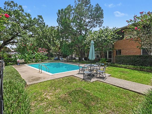 4020 Blue Bonnet Boulevard K, Houston TX 77025