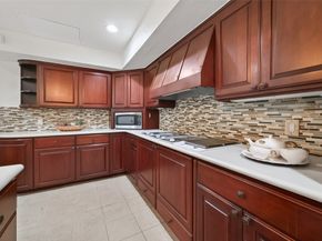 2016 Main Street 3, Houston TX 77002