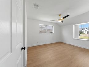 5607 Arncliffe Drive, Houston TX 77088