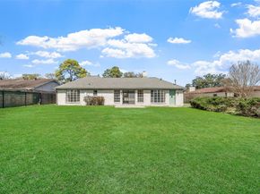 5607 Arncliffe Drive, Houston TX 77088