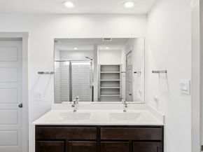 2823 Chase Cross Lane, Houston TX 77047