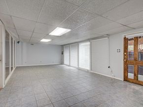 3002 Shadowdale Drive, Houston TX 77043