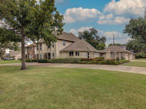 3002 Shadowdale Drive, Houston TX 77043