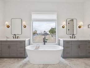 1315 Gardenia Drive, Houston TX 77018