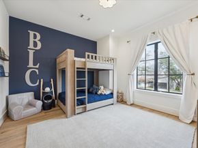 1315 Gardenia Drive, Houston TX 77018