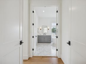 1315 Gardenia Drive, Houston TX 77018