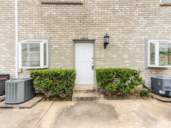 7657 Cambridge Street 7657, Houston TX 77054