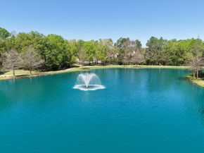 7 Sovereign Way, Conroe TX 77384