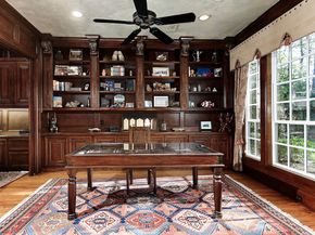 22 W Bracebridge Circle, The Woodlands TX 77382