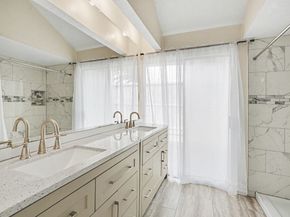 1723 Linfield Way, Houston TX 77058